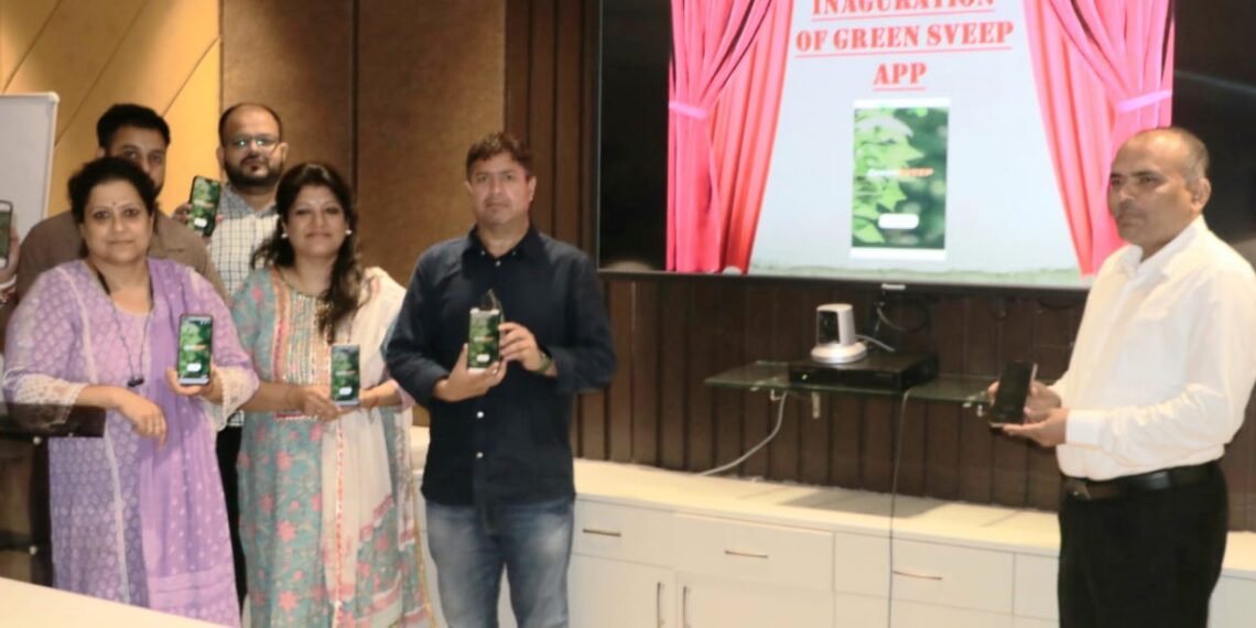 CEO launches ‘GreenSVEEP’ app to capture Plantation Drive during Assembly Election 2024
