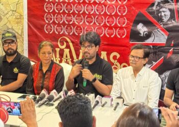 Team of award winning “Navras Katha Collage” reaches Srinagar 