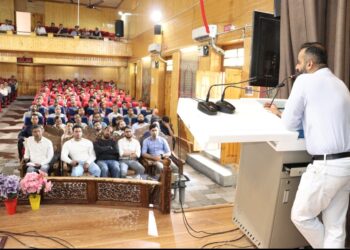 Assembly Elections-2024 :Training session for Presiding Officers and Micro-Observers conducted successfully in Lal Chowk AC