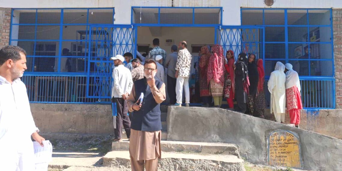 J&K records 58.19 % voter turnout till 5pm