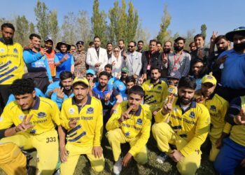 Dr Andrabi inaugurates APJ Abdul Kalam Premier League at Awantipora