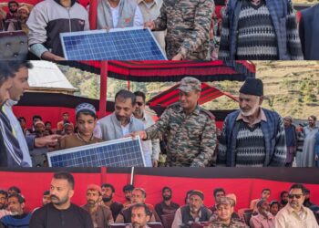 Diwali Ahead: Sumali and Chautli Villages in Baramulla Receive Micro Solar Grids Thanks to Aseem Foundation