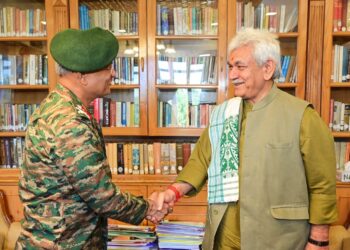 GOC15 Corps called on L.G Shri Manoj Sinha