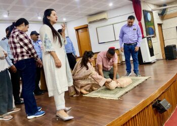 Indian Red Cross Society, J&K Organizes First-Aid Awareness Program at CSIR-Indian Institute of Integrative Medicine (IIIM), Jammu