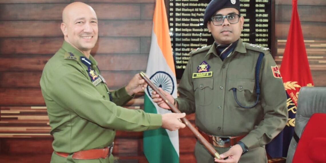 Ragav S-IPS assumes charge as SSP Ganderbal