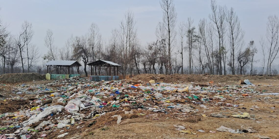 Garbage-Surrounded Segregation Sheds Causing Disturbance for Cricket Players in Tral’s Rathsuna Village