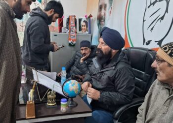 S S Channi presided working committee meeting at Congress office Tral, attends manifold condolence meeting in the constituency