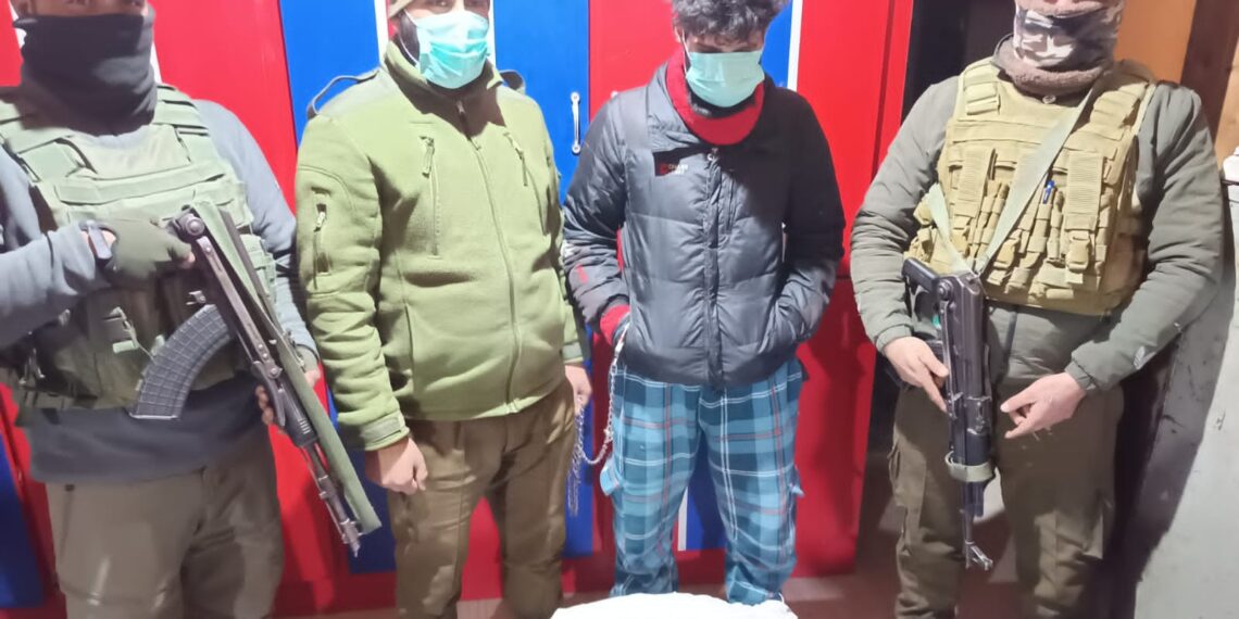 Police apprehends drug peddler and seizes contraband substance in Ganderbal