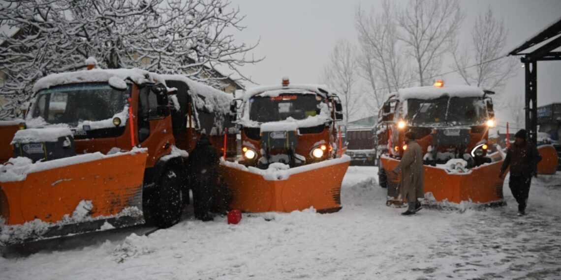 25 snow clearance machines pressed into service for snow clearance in Kulgam: AEE MED