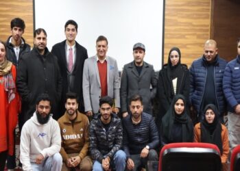 IUST Hosts Industry Connect Program on Networking and Cybersecurity