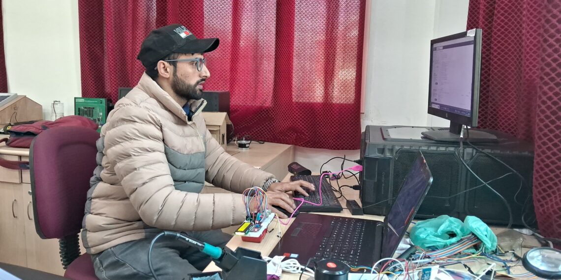 IUST Graduate Zahid Bashir Develops Life-Saving Suffocation Alert Technology