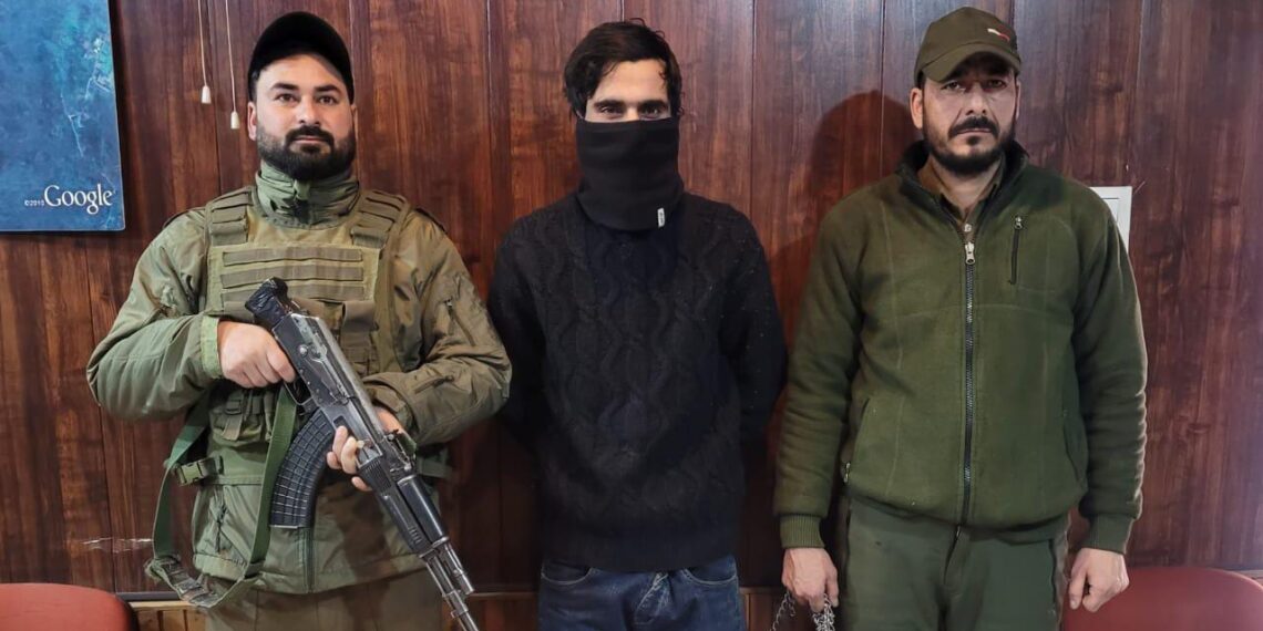 Ganderbal Police apprehends a drug peddler and seizes contraband substance