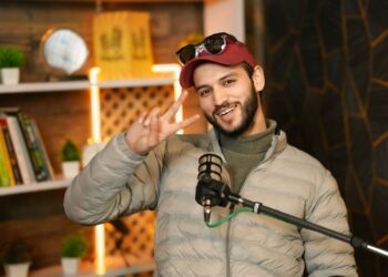RJ Umar Nisar: The Kashmiri Storyteller Who’s Turning Podcasts into Revolutions