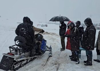 Snow Biking in Sonamarg: Sky-High Prices Spark Tourist Outrage