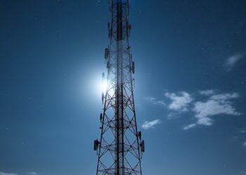 Residents of Check Duderhama in Ganderbal Struggling with Poor Jio Network Services