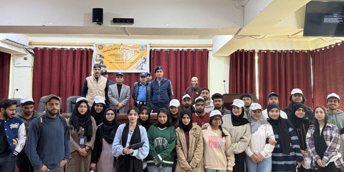 NSS IUST organizes Traffic Awareness Programme