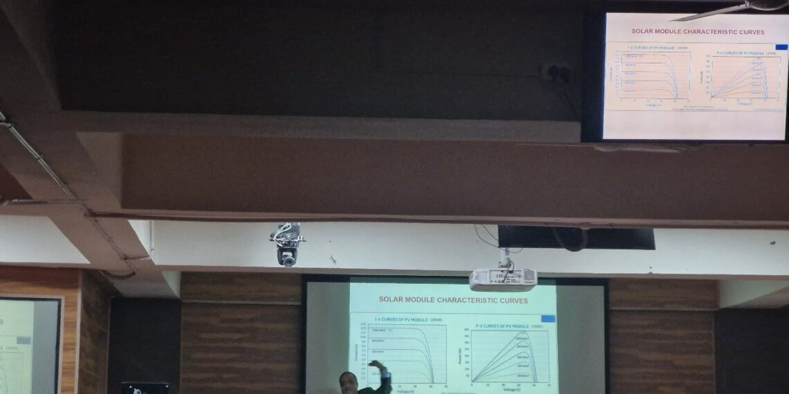 Department of Architecture, IUST hosts capacity building workshop on Solar Innovation