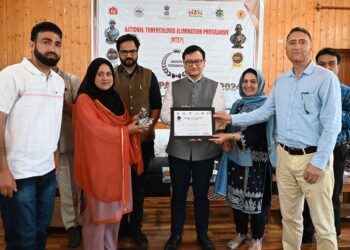Baramulla achieves TB Mukt status in 242 Panchayats