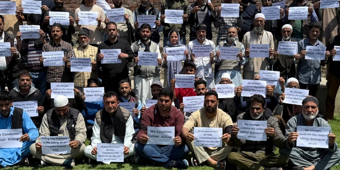 Congress Party Bandipora Holds Condolence Meeting for Victims of Pahalgam Attack