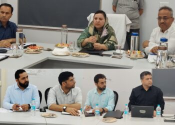 Sakeena Itoo reviews performance of Samagra Shiksha