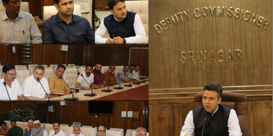 Ahead of Eid Ul Adha: DC Srinagar holds meeting of various Trade Associations