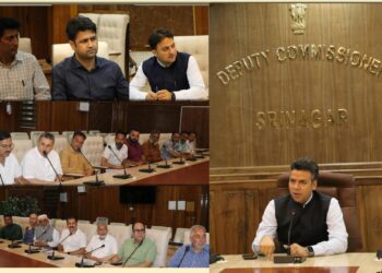 Ahead of Eid Ul Adha: DC Srinagar holds meeting of various Trade Associations