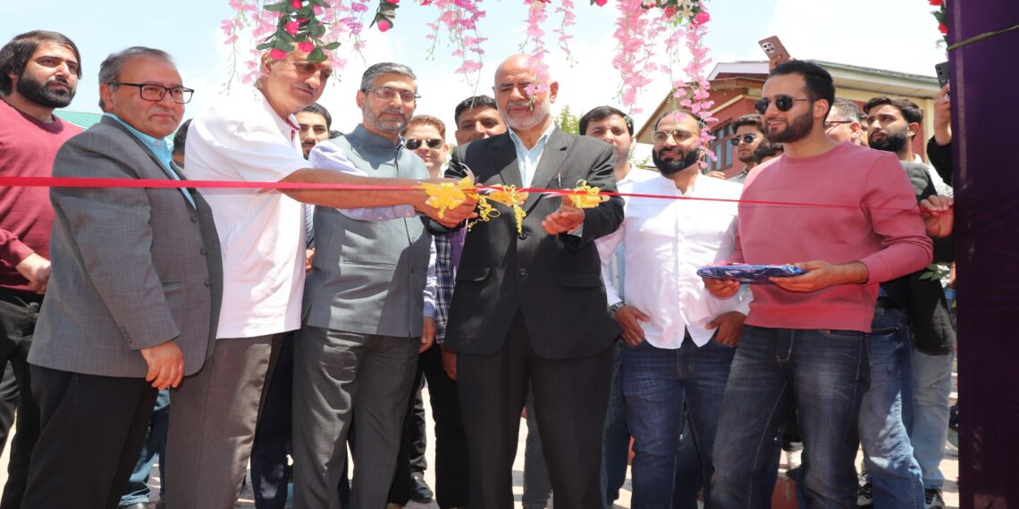 Two-Day Business Fest Begins at IUST to Promote Innovation and Entrepreneurship