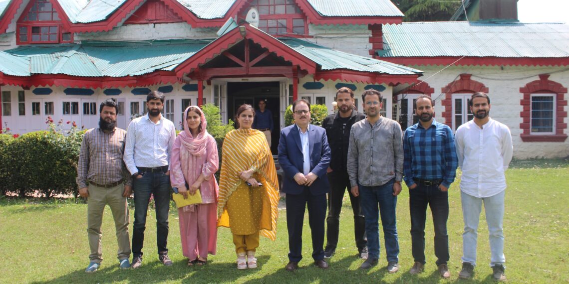 DJMC IUST holds community outreach program at GDC Anantnag