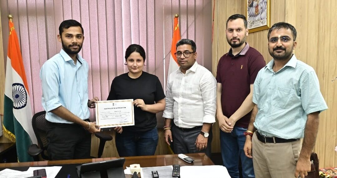 Mass Media Students of Central University of Jammu Conclude Internship at DIPR Jammu