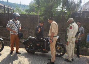 Road safety enforcement drive conducted in Rajouri; violators booked