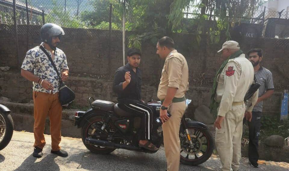 Road safety enforcement drive conducted in Rajouri; violators booked