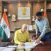 DC Kishtwar disburses compensation to 5 families of Road Accident Victims