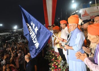 “Shri Amarnath Ji Yatra-2025”: Lieutenant Governor flags off the first batch of pilgrims of Shri Amarnath Ji Yatra