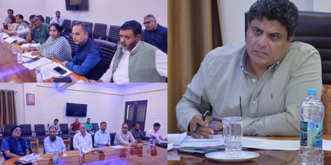 Sarmad Hafeez reviews functioning of Social Welfare Department