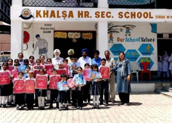 Amrit Charitable Trust Donates School Supplies to Khalsa Hr. Sec. School, Magarmal, Srinagar