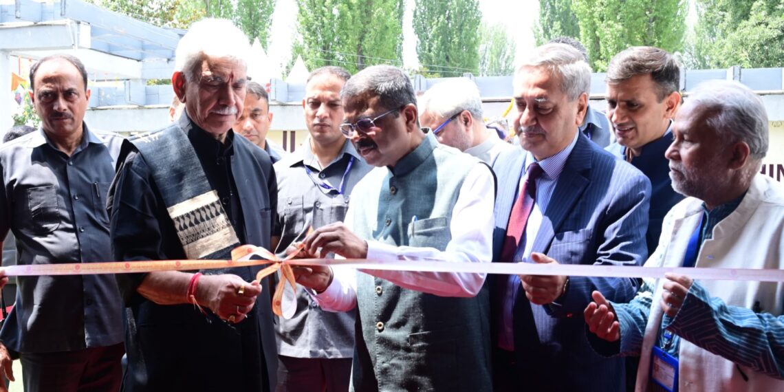 Lieutenant Governor attends ‘Chinar Book Festival’ organised by National Book Trust of India at Srinagar