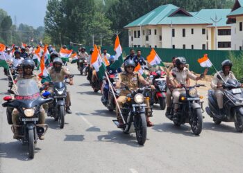 Ganderbal Police organizes Mega Tiranga Bike rally to Celebrate National Pride Ahead of Independence Day