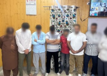 08 gamblers arrested in Tral