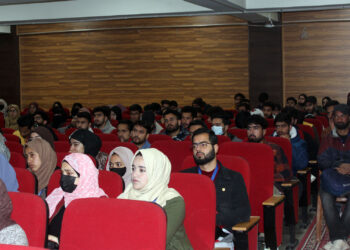 IUST Organizes Program on Data Science in Clinical Health