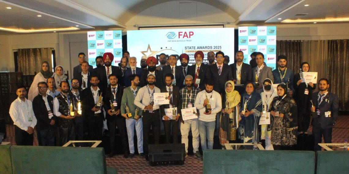 World Teachers’ Day Celebrated In Srinagar With FAP-India Awards 2025