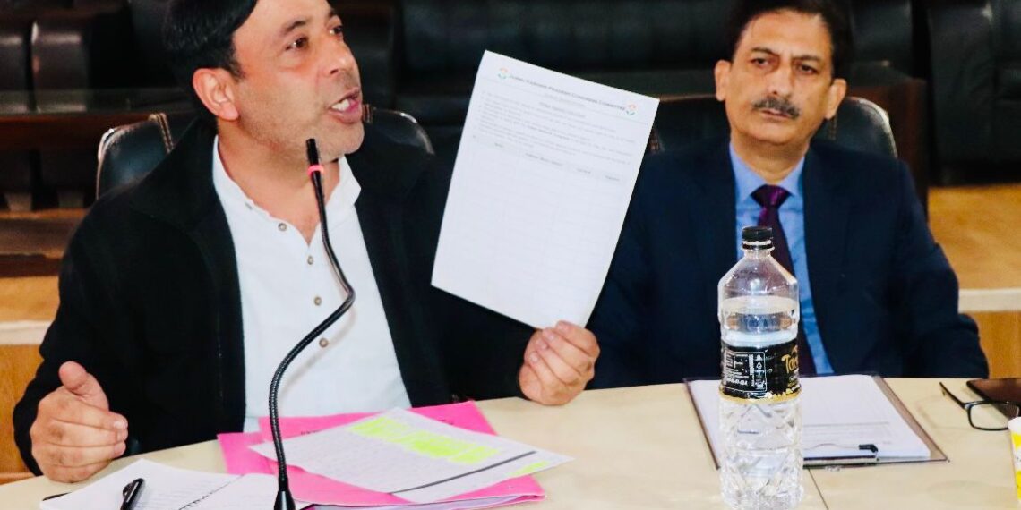 Congress Launches ‘Voter Adhikar’ Signature Campaign in Pulwama; Umar Jan Slams PDP Over Broken Promises