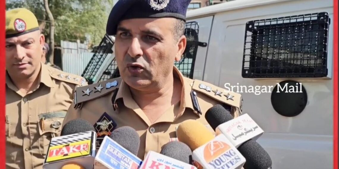 20 Detained in Ganderbal for Harassing Tourists, Couples; Police Crack Down on ‘Self-Made Gang’