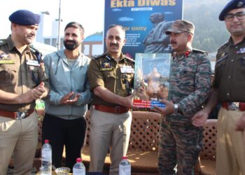 Kulgam Police Organizes “Run for Unity” on Rashtriya Ekta Diwas