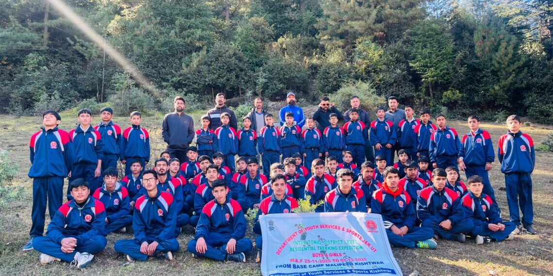 Department of YS&S Kishtwar leads another successful day of the District Trekking Expedition