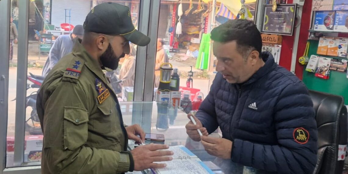 Kulgam Police Launches Massive Crackdown on SIM Card Misuse; Comprehensive Inspections Conducted Across District