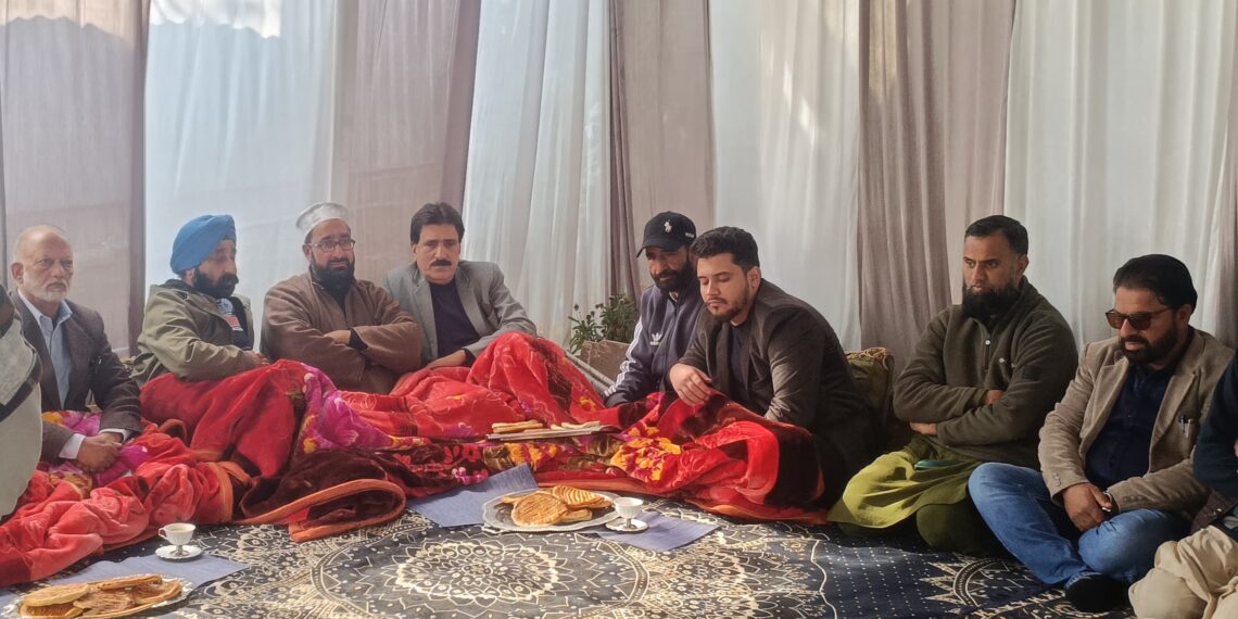 BJP Spokesman Altaf Thakur and Apni Party Leader Dr. Harbakash Singh Visit Senior Journalist Shabir Bhat to Offer Condolences