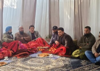 BJP Spokesman Altaf Thakur and Apni Party Leader Dr. Harbakash Singh Visit Senior Journalist Shabir Bhat to Offer Condolences