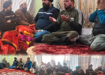 Congress Leader Surinder Singh Channi Visits Different Areas of Tral to Offer Condolences