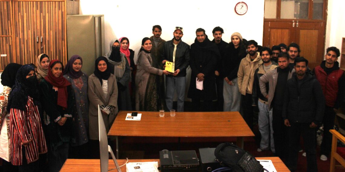 DJMC IUST Holds Workshop on Podcasting