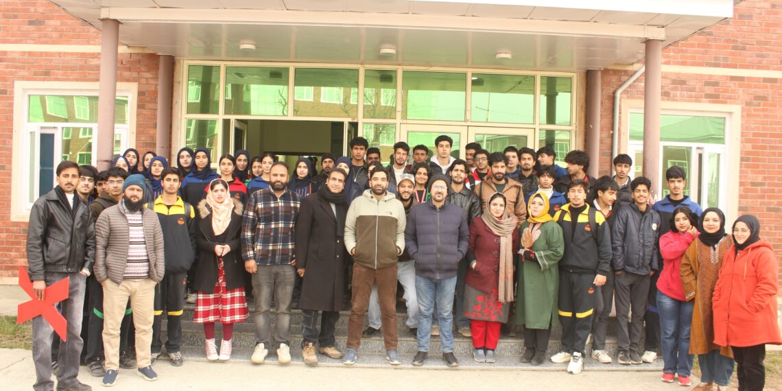 IUST’s DJMC Hosts Students of Birla School